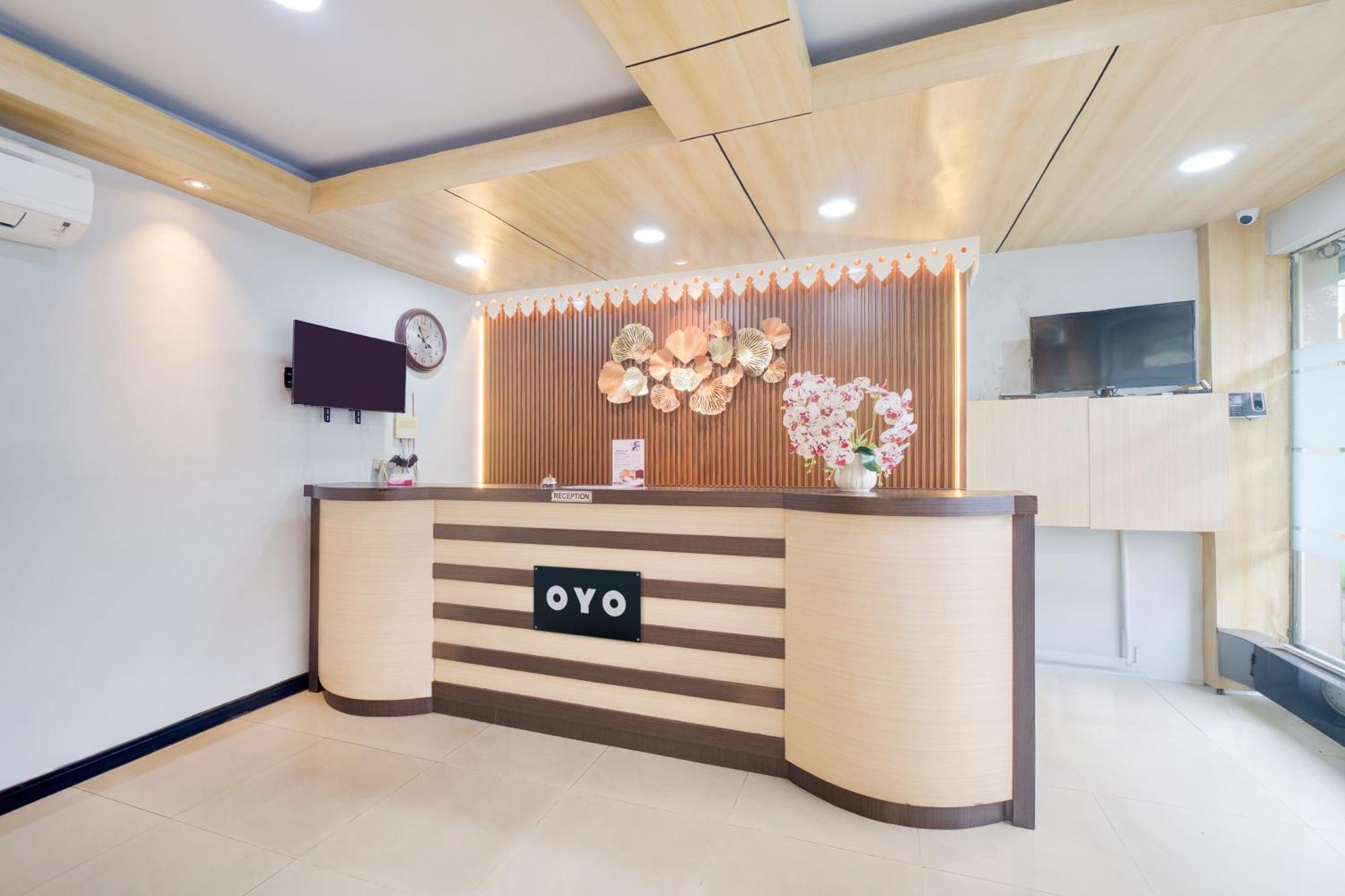 Hotel O Tanjung Duren Near Mall Citraland Formerly Suba Hotel Hotel 2*