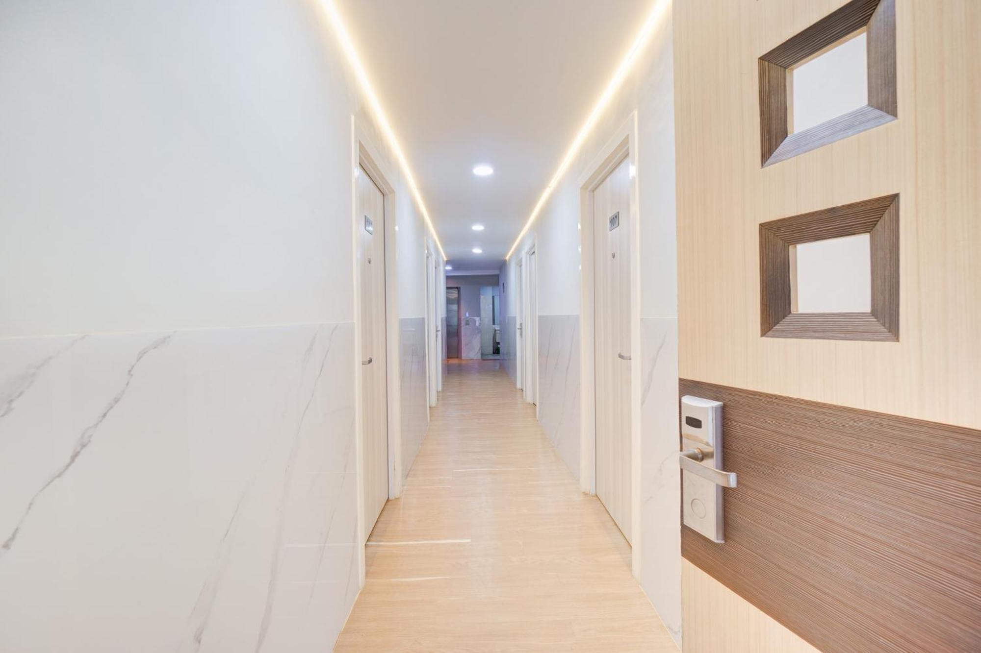 Hotel O Tanjung Duren Near Mall Citraland Formerly Suba Hotel Hotel 2*